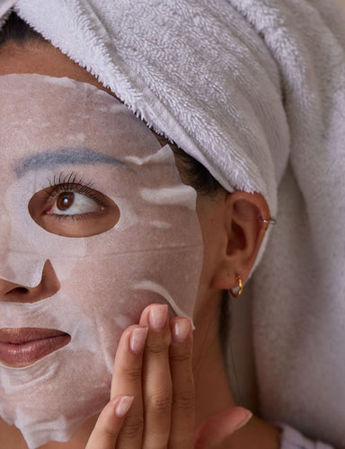 Le Collagène Après 40 Ans : Votre Meilleur Ami pour une Peau Rayonnante (et un Regard Éclatant)